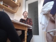 У нашей третьей девушки начала течь киска и она кончила на кухне под наши грязные разговоры 8/16