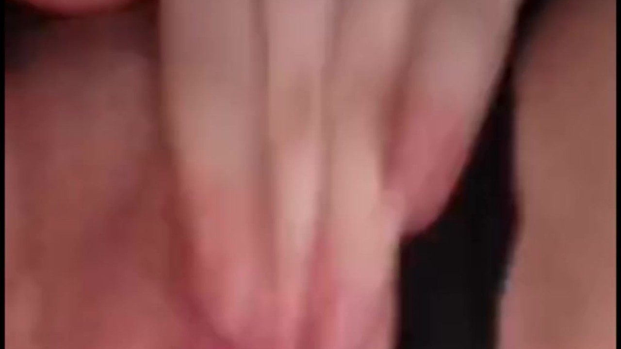 Lucky Stranger gets nudes from amateur model "Joyliii" (snapchat sexting @Blondheo) - Free Sex Video - RedTube