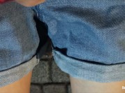 夜中にデニムショートパンツでおもらし 11/16