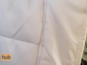 Секс в лесу на берегу озера с замужней милфой, чуть не кончил в неё 6/16