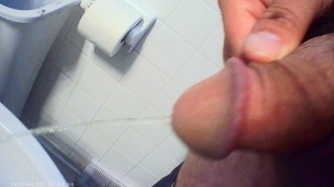 Up Close ASMR Pissing Drip Drop Tinkle -g