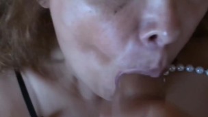 My wife sucking the cock of hers, young lovers of hers, she loves sucking, big cumshot in her mouth