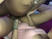 No me deja quitarme el vestido y ya me esta metiendo su verga en la vagina 11/16