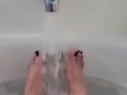 Bath time... goodnight ya'll!! 14/16