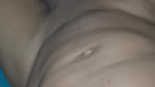 Polo Franco caribenho dando leite