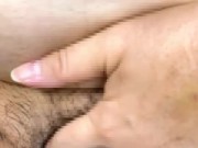 オナ禁後の勃起クリトリスに大量媚薬塗り込み2連続おもらしアクメ - Screenshot 1 of 16 - HD