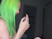 Отсосала на спор на вечеринке, всем понравилось 13/16