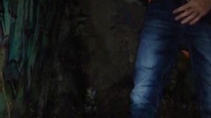 Vuelvo a la casa abandonada a darle rico a mi rabo