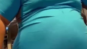 Jiggling at the gym 