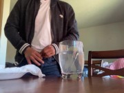 No le dire nada a mamá así que follame esta noche sin condon