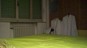 AUTO-ECCITAMENTO IN CALZE NERE FINO A COLARE SU ME STESSO