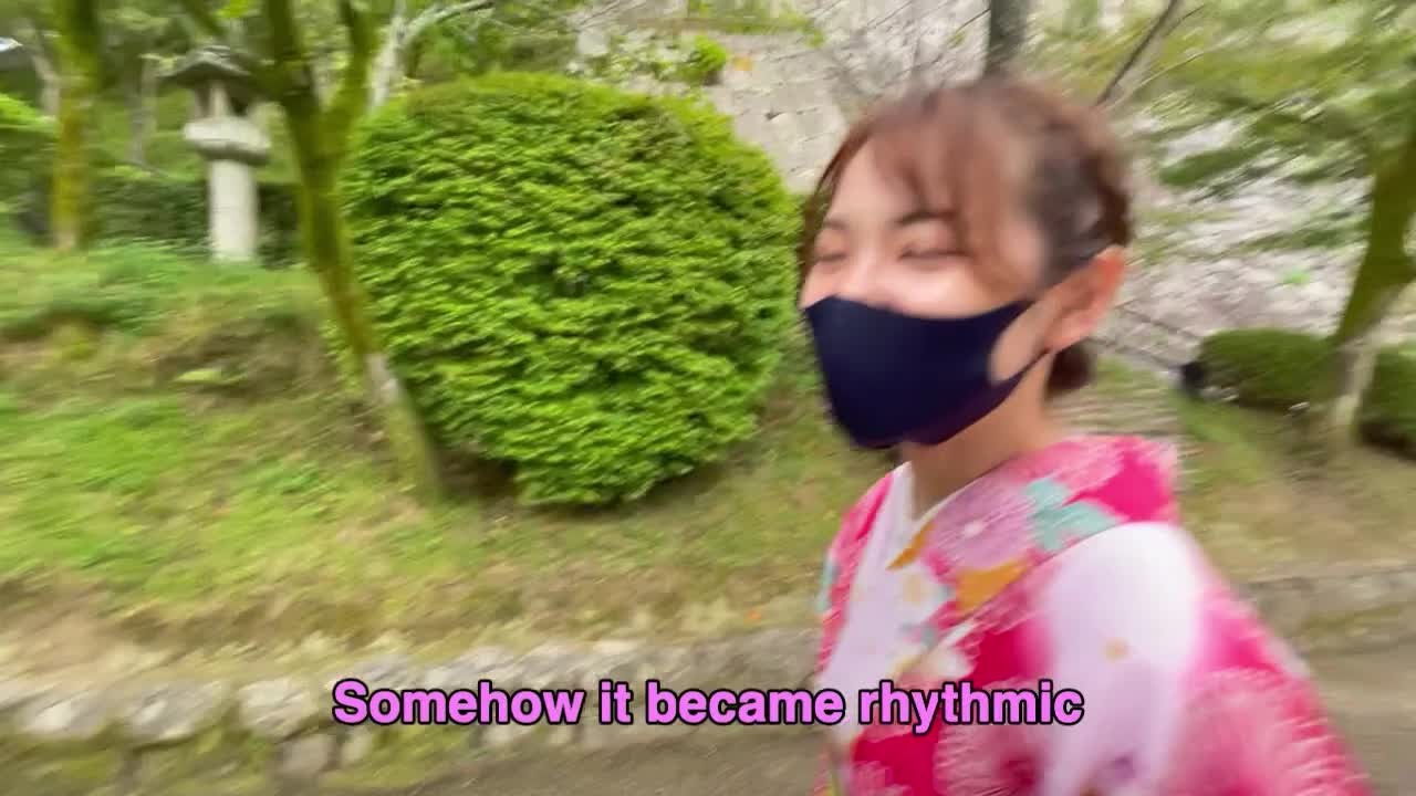 着物姿の女子大生と京都でとびっこいたずらデート！着物を着たまま中出しハメ撮りSEX ♡RYO&YUU♡素人カップル/歳の差/10代/美少女/スタイル抜群/パイパン/スマホ撮影/リアル/KIMONO - Vidéo de sexe gratuite - RedTube