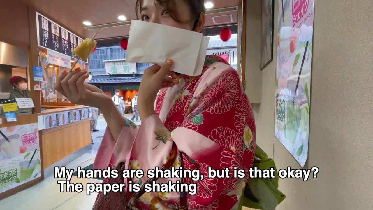 着物姿の女子大生と京都でとびっこいたずらデート！着物を着たまま中出しハメ撮りSEX ♡RYO&YUU♡素人カップル/歳の差/10代/美少女/スタイル抜群/パイパン/スマホ撮影/リアル/KIMONO - Vidéo de sexe gratuite - RedTube