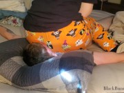 Facesitting And Handjob 2/16