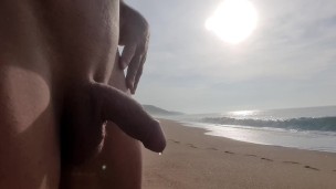 Me pissing on the beach in public and training my dick to fuck a long time without cum