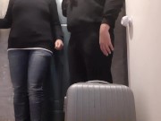 Пока моя мать была в спальне, мы с моей девушкой трахались в прихожей - lesbian_illusion 2/16