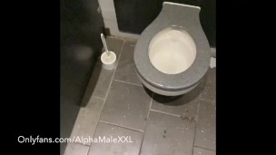 Straight Bloke Public Toilet 