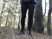 В ЛЕСУ.  ЗОЛОТОЙ ДОЖДЬ ОТ ВОЛОСАТОЙ КИСКИ - Screenshot 13 of 16 - Peeing