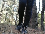 В ЛЕСУ.  ЗОЛОТОЙ ДОЖДЬ ОТ ВОЛОСАТОЙ КИСКИ - Screenshot 3 of 16 - Peeing