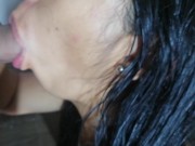 Sexo en el espejo y lavamanos del hotel hasta mas no poder y eyacular en su boca 12/16