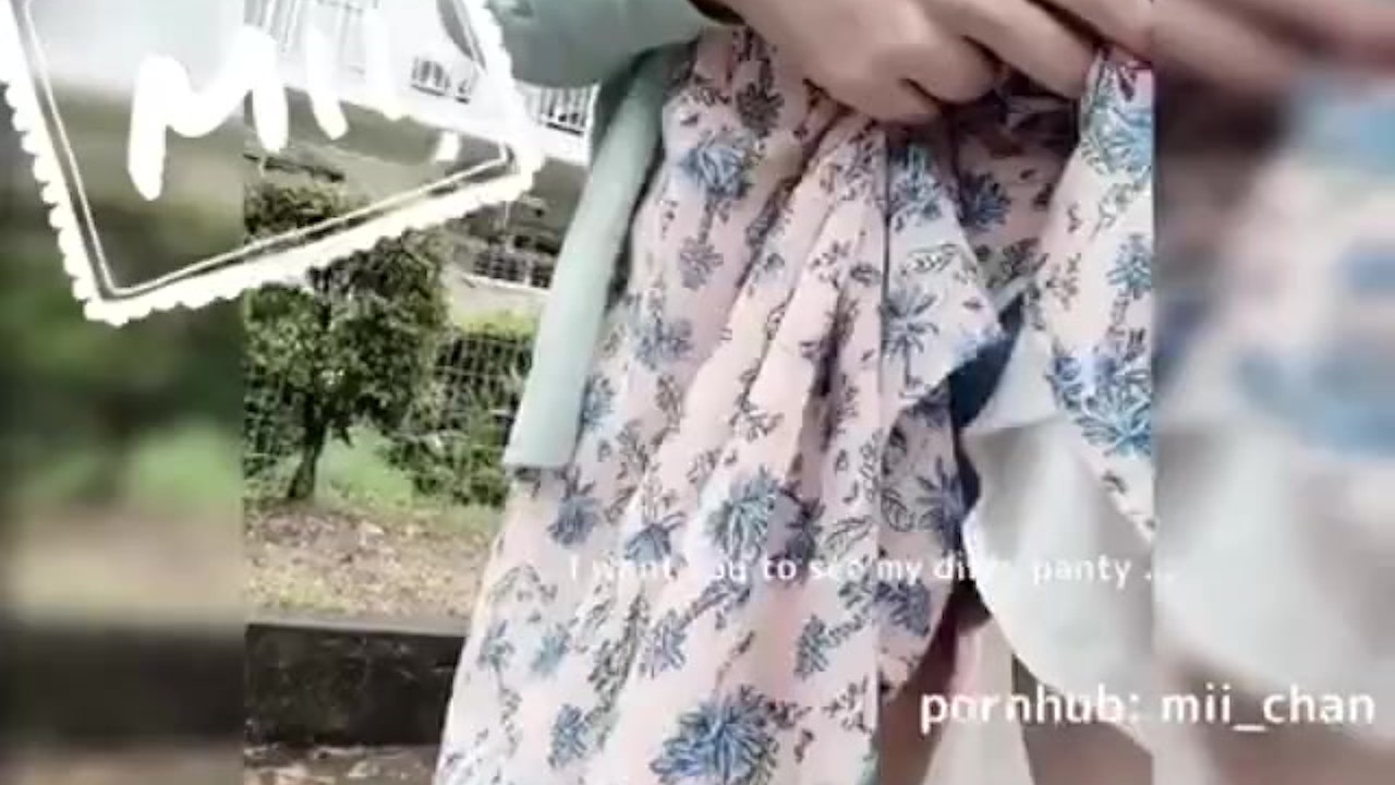 野外放尿した汚パンツを見せつけながら露出散歩するど変態OL - Video di sesso gratis - RedTube