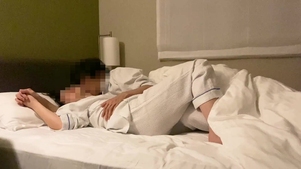 【個人撮影】四国旅行前夜に寝坊覚悟で美人彼女と濃厚セックス！バックでの高速ピストンに喘ぎ狂う彼女がエロすぎる。素人日本人カップル/ハメ撮り/POV - Video di sesso gratis - RedTube