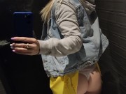 A cute milf, café masturbation 8/16