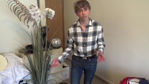 Maolo Jerks off with a Buddy 4 Cash to Pay Debt!