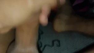 Me hago una paja hasta venirme 