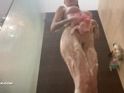 Lady Dimitrescu voyeur naked shower - giantess fetish - MIMI CICA 14/16