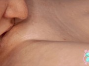 Licked sweet, wet pussy to orgasm close up 15/16