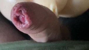 Ejaculation sans les mains sur ça chatte