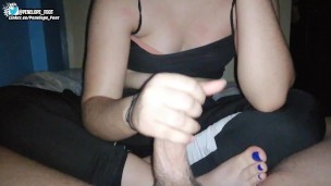 HANDJOB / FOOTJOB WITH HUGE CUMSHOT