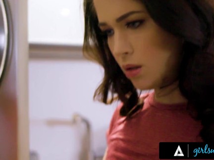 GIRLSWAY Alina Lopez Promises To Always Take Good Care Of Evelyn Claire