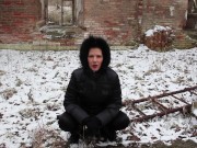 Viktoria Goo - Urbex Pissing Trip - Piss in my Mouth! 1/16