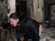 Viktoria Goo - Urbex Pissing Trip - Piss in my Mouth! 15/16