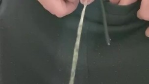 Pissing 