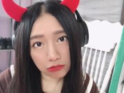 台灣宅男看到動畫裡的角色變成真人太爽到射她的嘴巴otaku saw the character became a real person, so cool to Cum in mouth 3/16