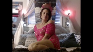 Milfs first time trying anal beads and orgasms in no time! 
