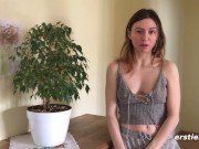 Lina Uses a Dildo on Her Wet Pussy 2/16