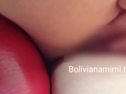 Mostrando mi conchita en la chiva rumbera 😜😜😜... buscando machos😈😈  Video en bolivianamimi.tv  9/16
