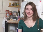 M&uuml;nchnerin stellt sich vor und masturbiert 3/16