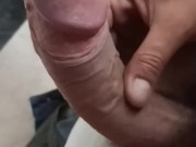 Un garçon canarien à grosse bite se masturbe dans la salle de bain de sa demi-soeur 2/16