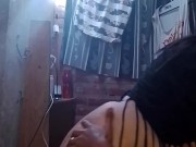 Le digo al novio de mi amiga si me hace compañía por un ratito 🤤  15/16