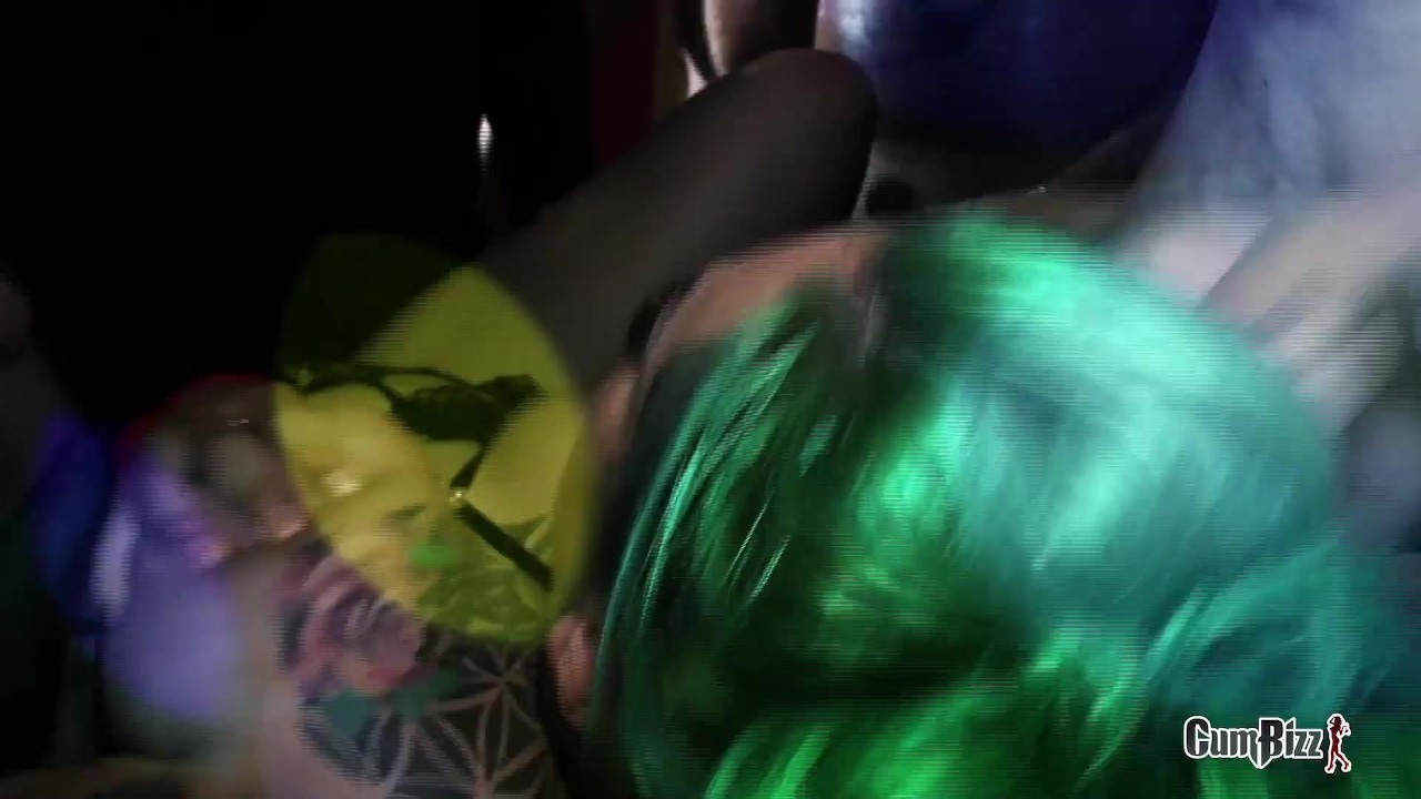 Have mercy on my Wife breeding gangbang - Kostenloses Sex-Video - RedTube