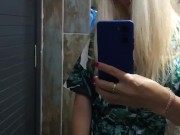 She got horny, squirt at café 4/16