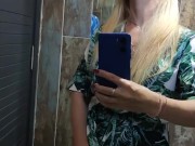 She got horny, squirt at café 8/16