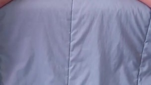 Moreno se masturba hasta venirse 