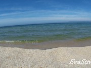 Naked mommy bathing naked in the sea 3/16