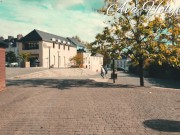 MILF flashing her ass and pussy on public stairs 16/16